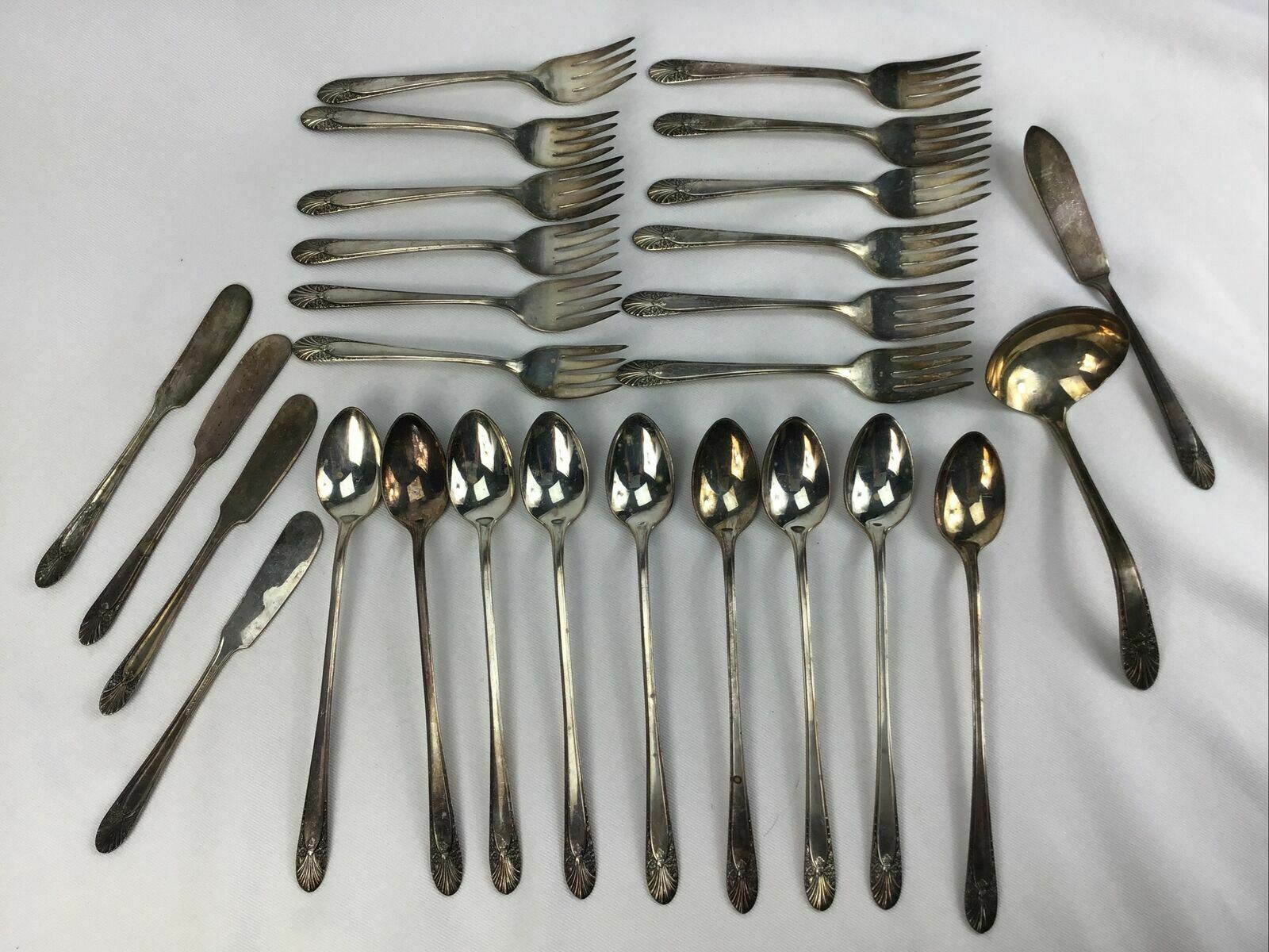 Crown Silver Plate Radiance Forks Ice Tea Spoons Butter Knives Soup Lot Of 27